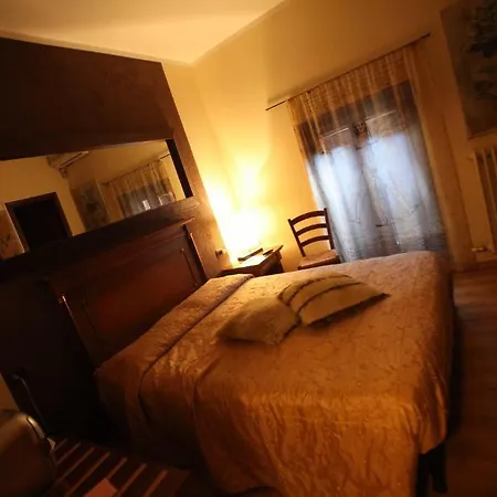 Manuela Le Quattro Coppe *